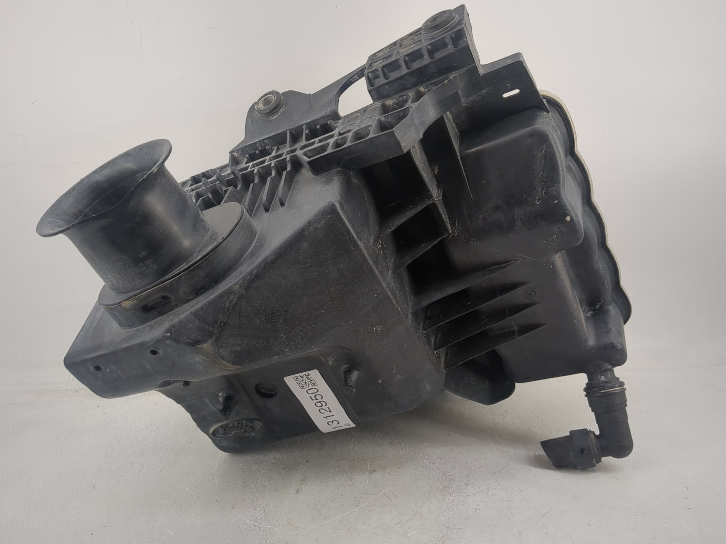 2012 Ford F-150 Air Cleaner Intake-duct Hose Tube - Oemusedautoparts1.com