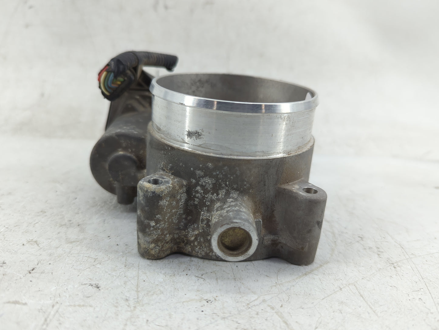 2011-2014 Ford F-150 Throttle Body P/N:BR3E 85891 A Fits Fits 2011 2012 2013 2014 OEM Used Auto Parts - Oemusedautoparts1.co