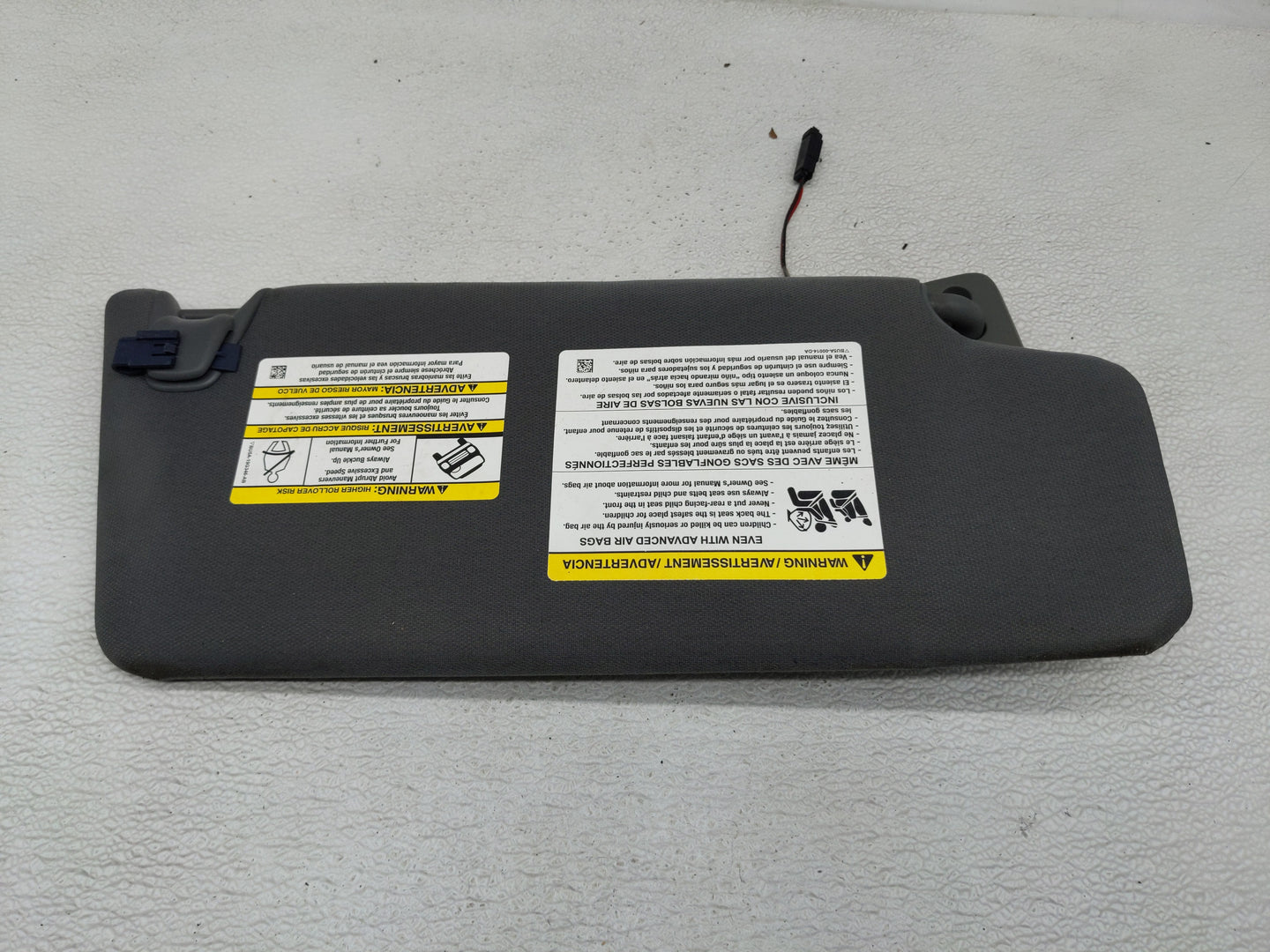 2010-2014 Ford F-150 Sun Visor Shade Replacement Passenger Right Mirror Fits Fits 2010 2011 2012 2013 2014 OEM Used Auto Par