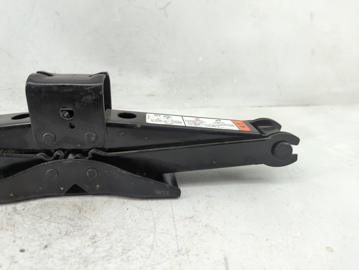 2012 Ford F-150 Spare Scissor Car Jack - Oemusedautoparts1.com