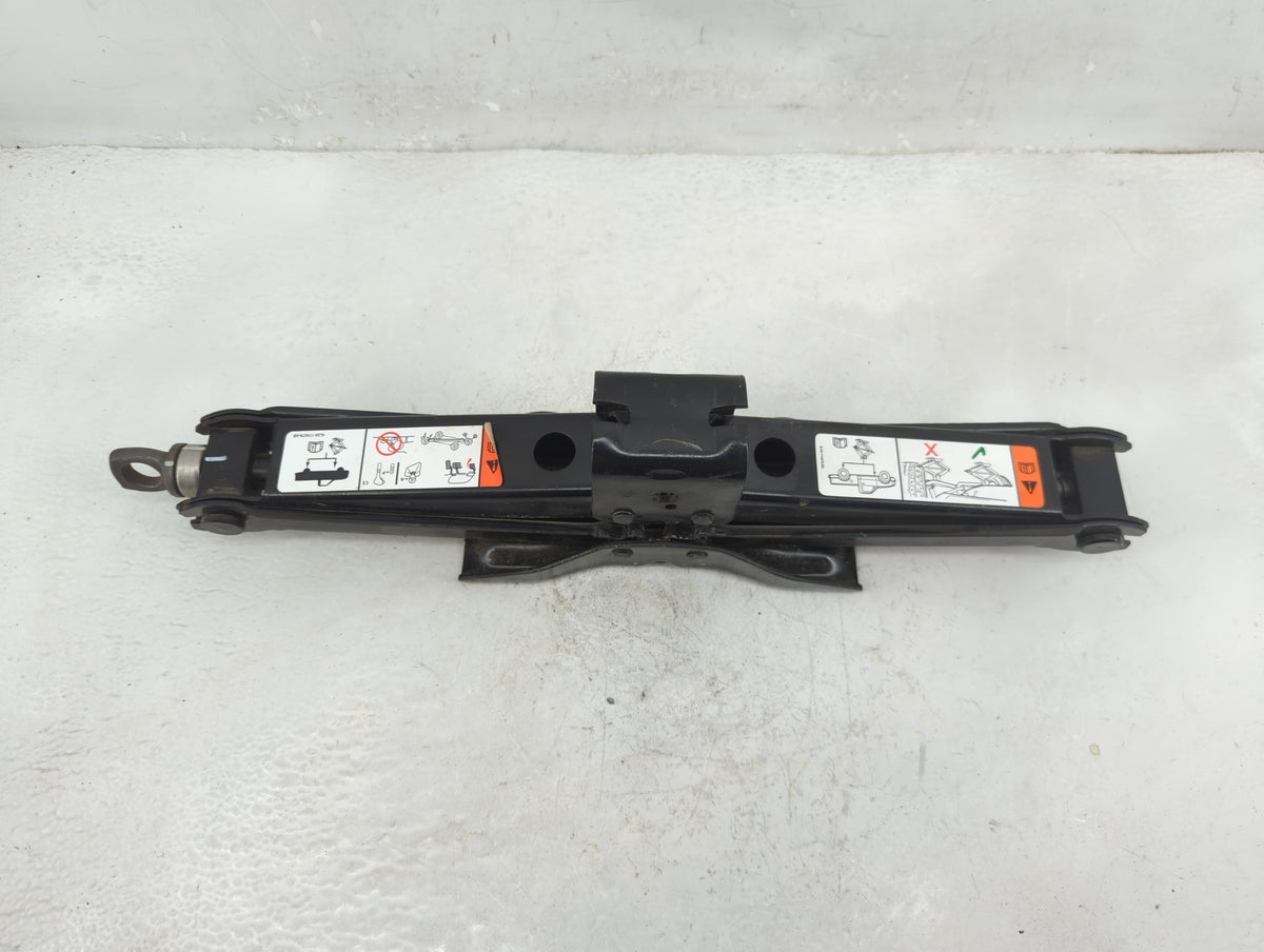 2012 Ford F-150 Spare Scissor Car Jack - Oemusedautoparts1.com