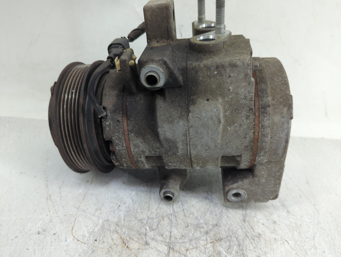 2011-2013 Ford F-150 Air Conditioning A/c Ac Compressor Oem - Oemusedautoparts1.com