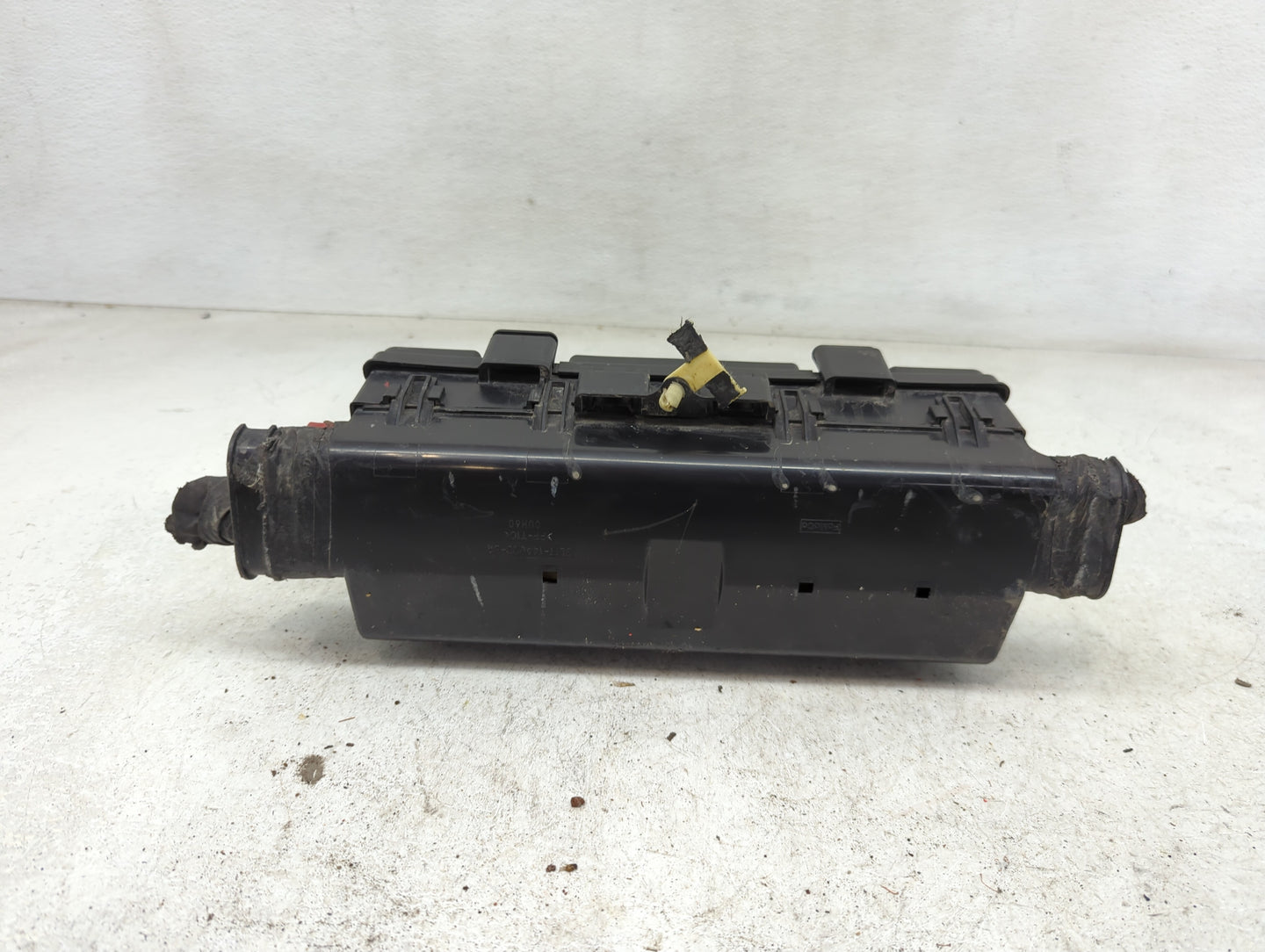 2011-2014 Ford F-150 Fusebox Fuse Box Panel Relay Module P/N:9L1T-14A003-AA 9L1T-14A003-BA Fits Fits 2011 2012 2013 2014 OEM