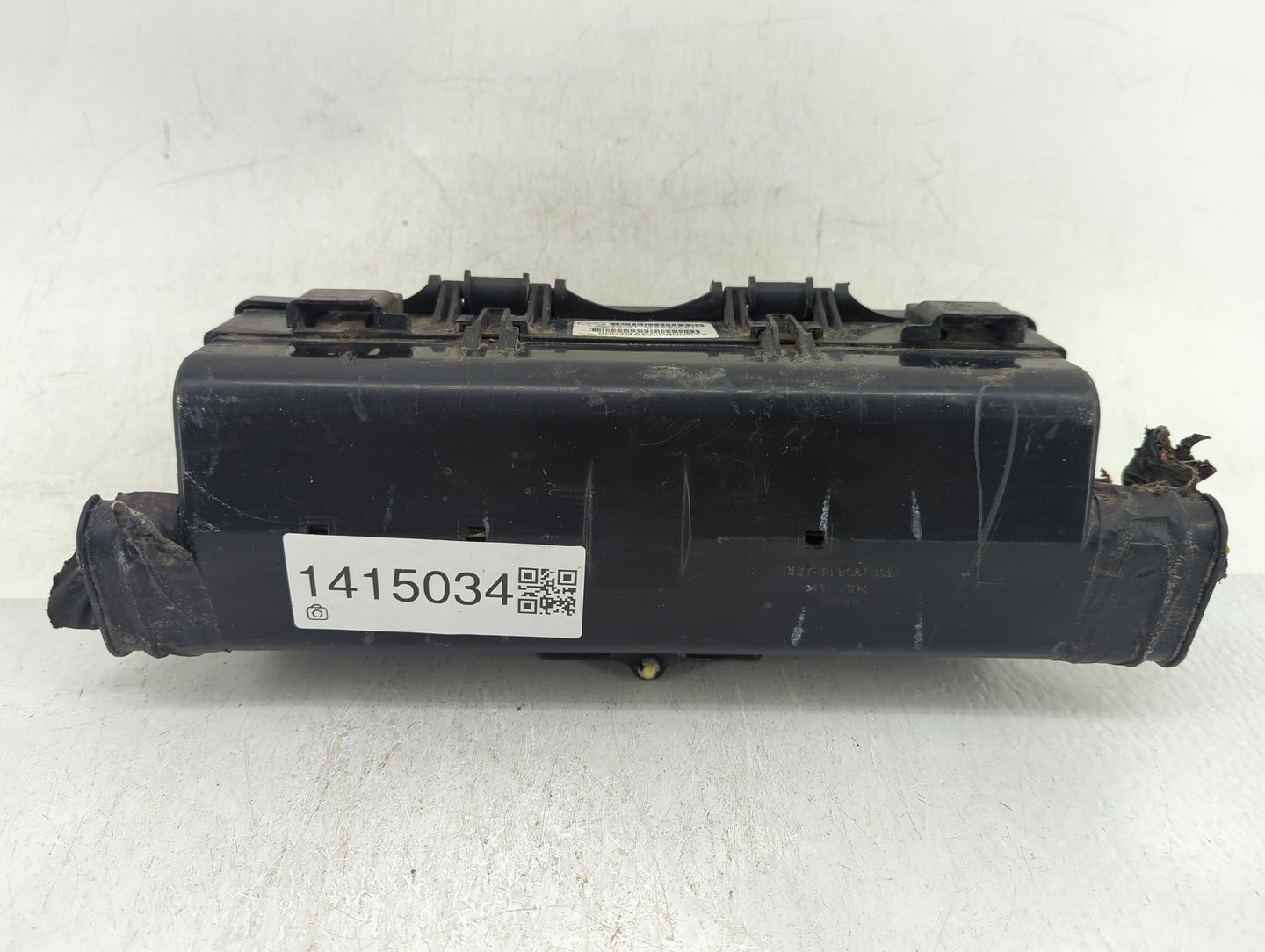 2011-2014 Ford F-150 Fusebox Fuse Box Panel Relay Module P/N:9L1T-14A003-BA Fits Fits 2011 2012 2013 2014 OEM Used Auto Part