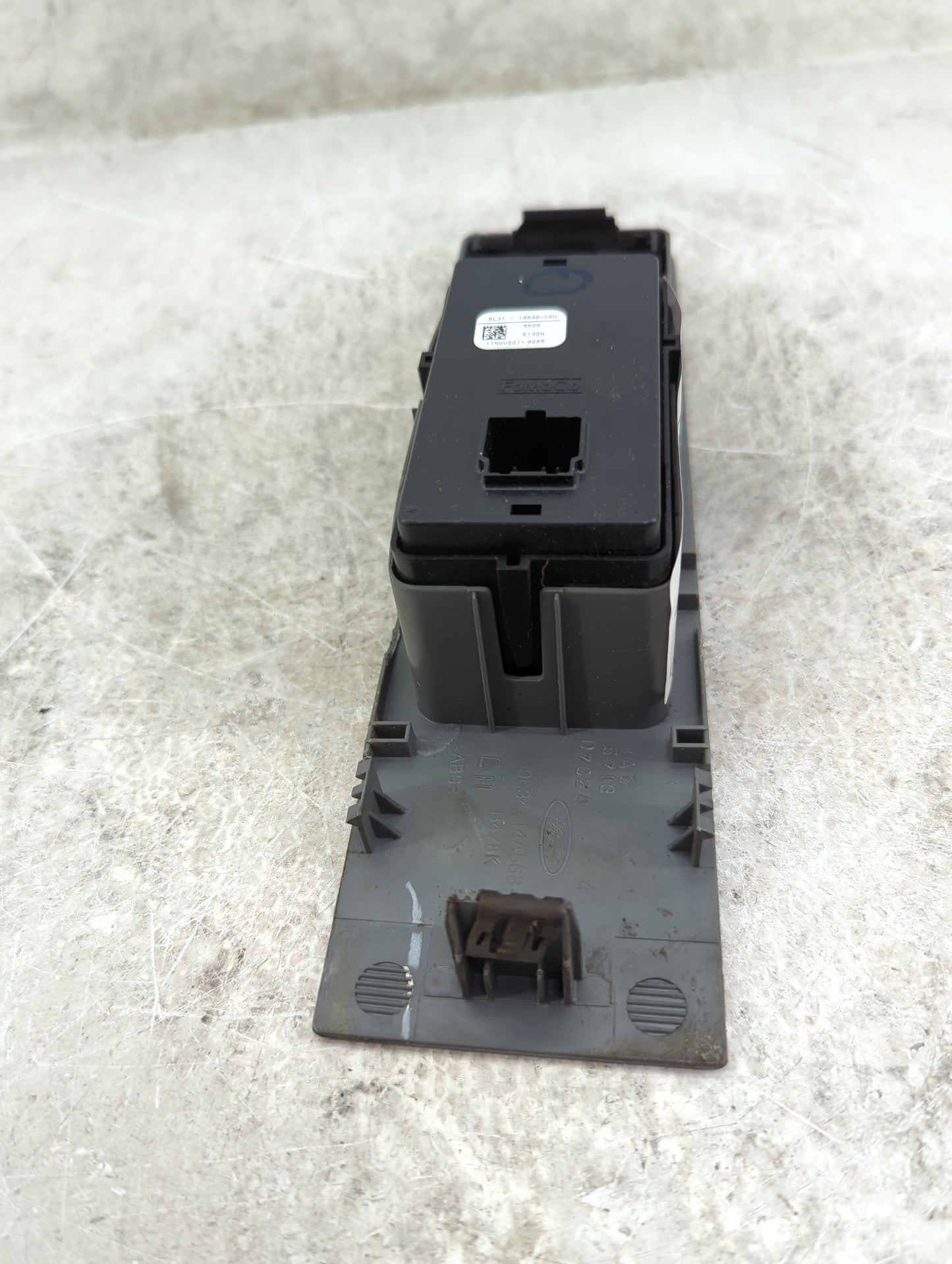 2005-2014 Ford F-150 Master Power Window Switch Replacement Driver Side Left P/N:BL3T-14540-CHJ 28276207 Fits OEM Used Auto 