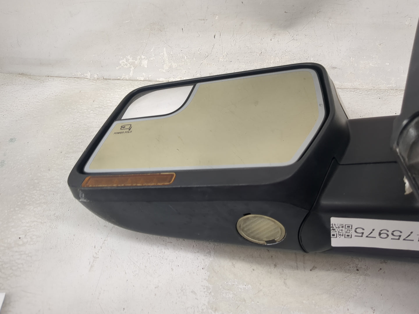 2011-2014 Ford F-150 Driver Side View Mirror - Left Door Mirror OEM Used - Oemusedautoparts1.com