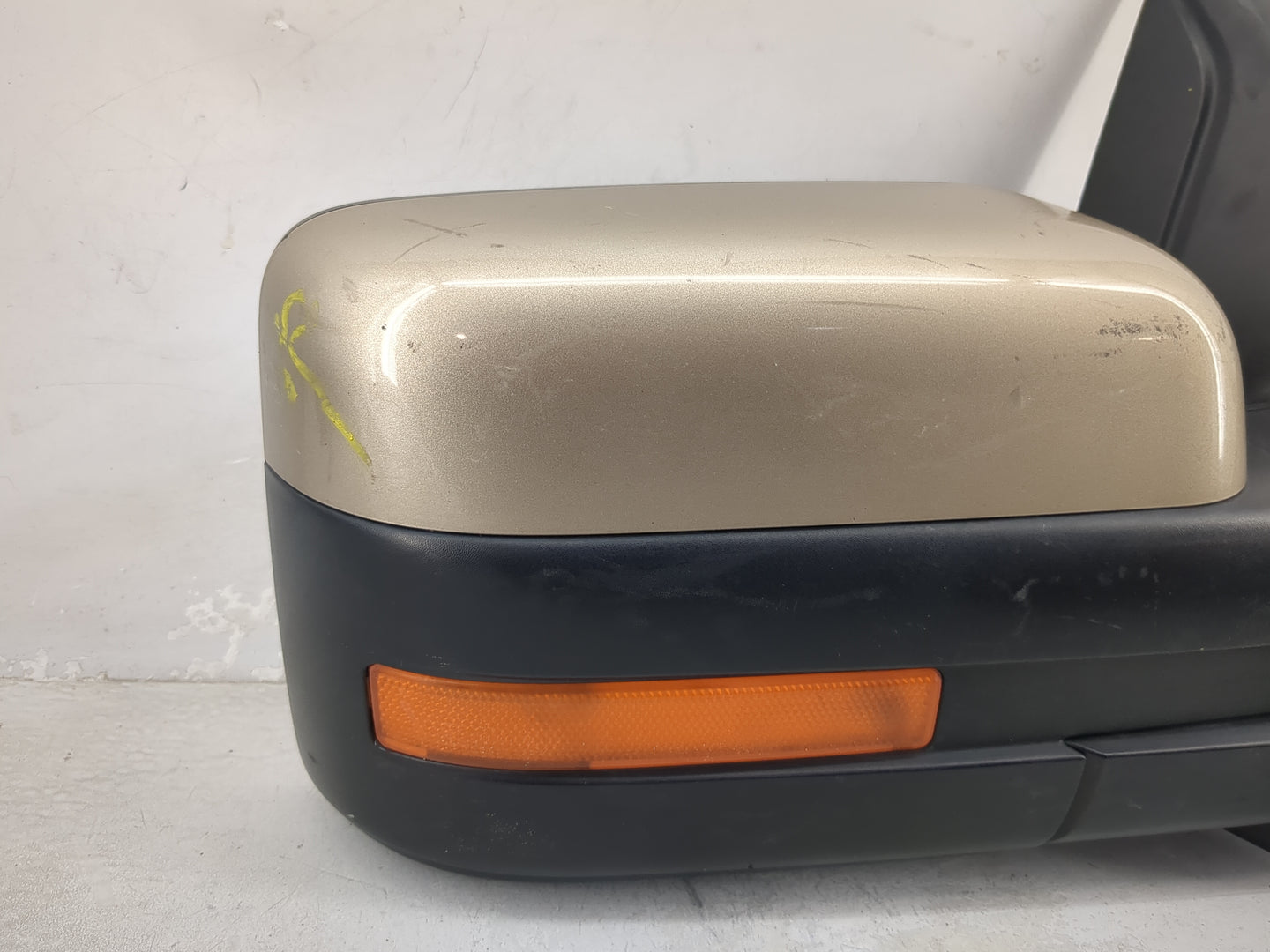 2011-2014 Ford F-150 Passenger Side View Mirror - Right Door Mirror OEM Used - Oemusedautoparts1.com