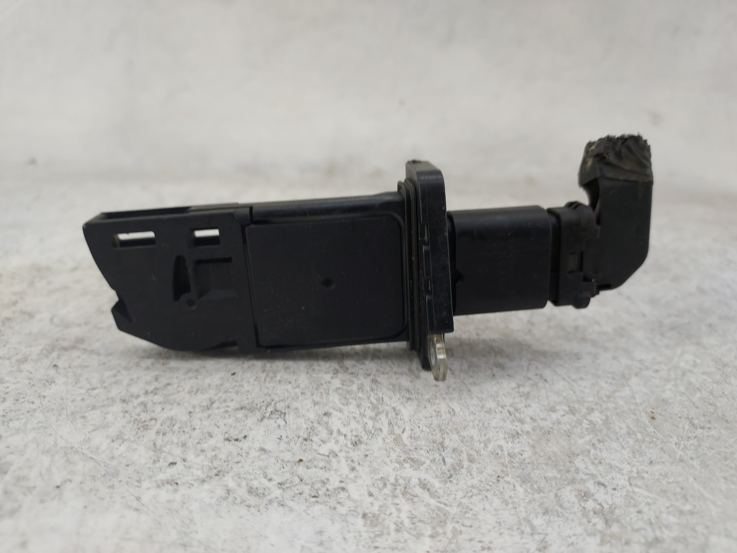 2010-2020 Ford F-150 Mass Air Flow Meter Maf 1486117 - Oemusedautoparts1.com