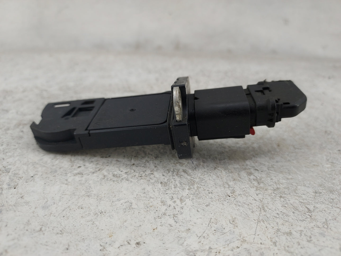 2010-2020 Ford F-150 Mass Air Flow Meter Maf 1486117 - Oemusedautoparts1.com