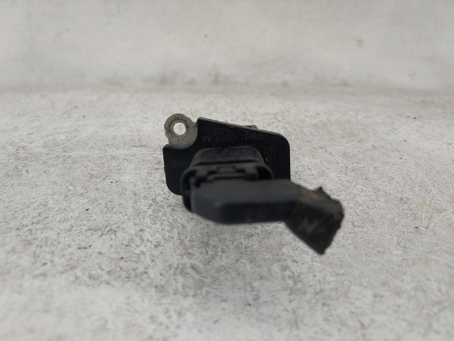 2010-2020 Ford F-150 Mass Air Flow Meter Maf 1486117 - Oemusedautoparts1.com