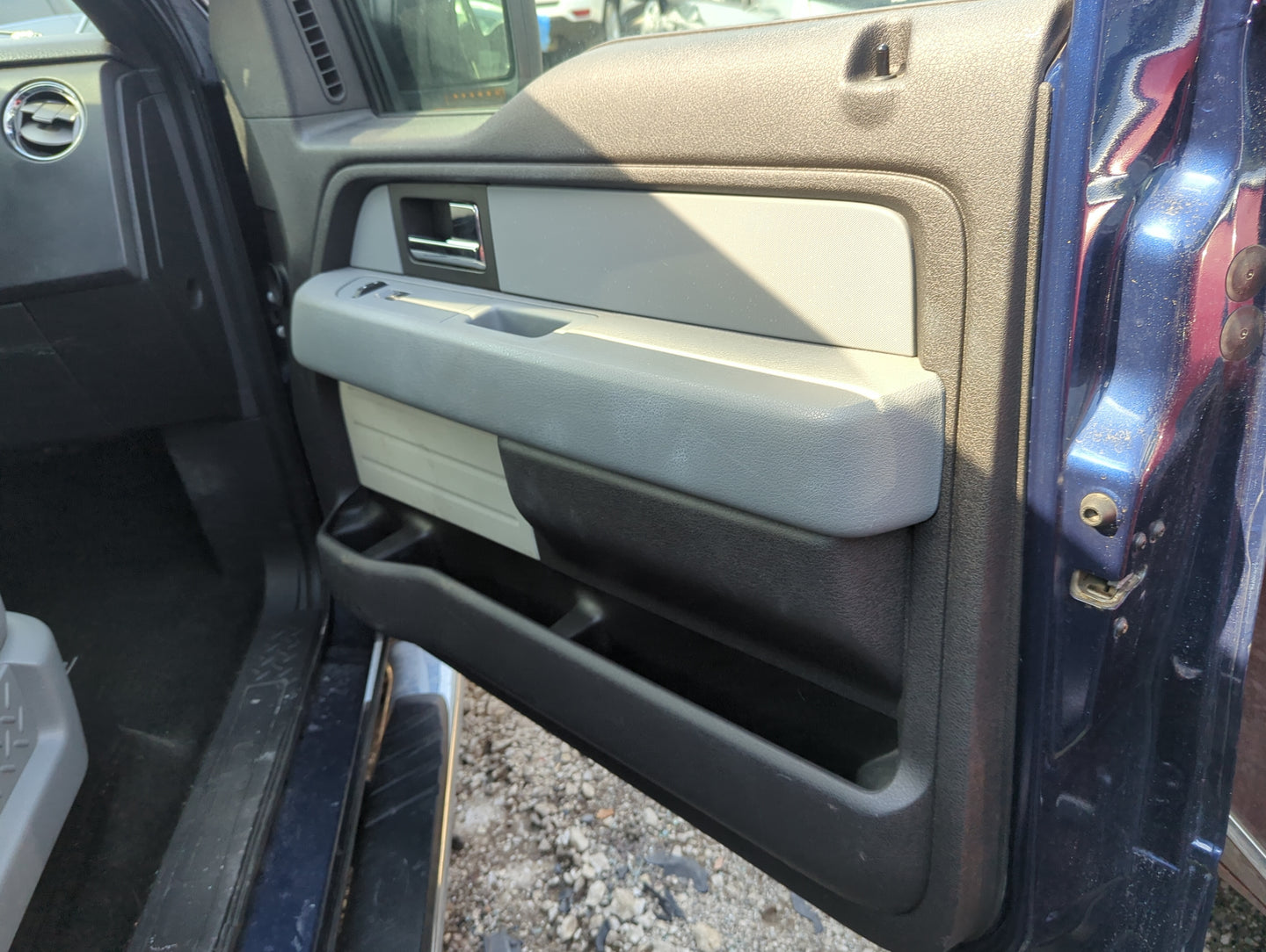 2012 Ford F-150 Front Right Passenger Interior Door Panel Trim - Oemusedautoparts1.com