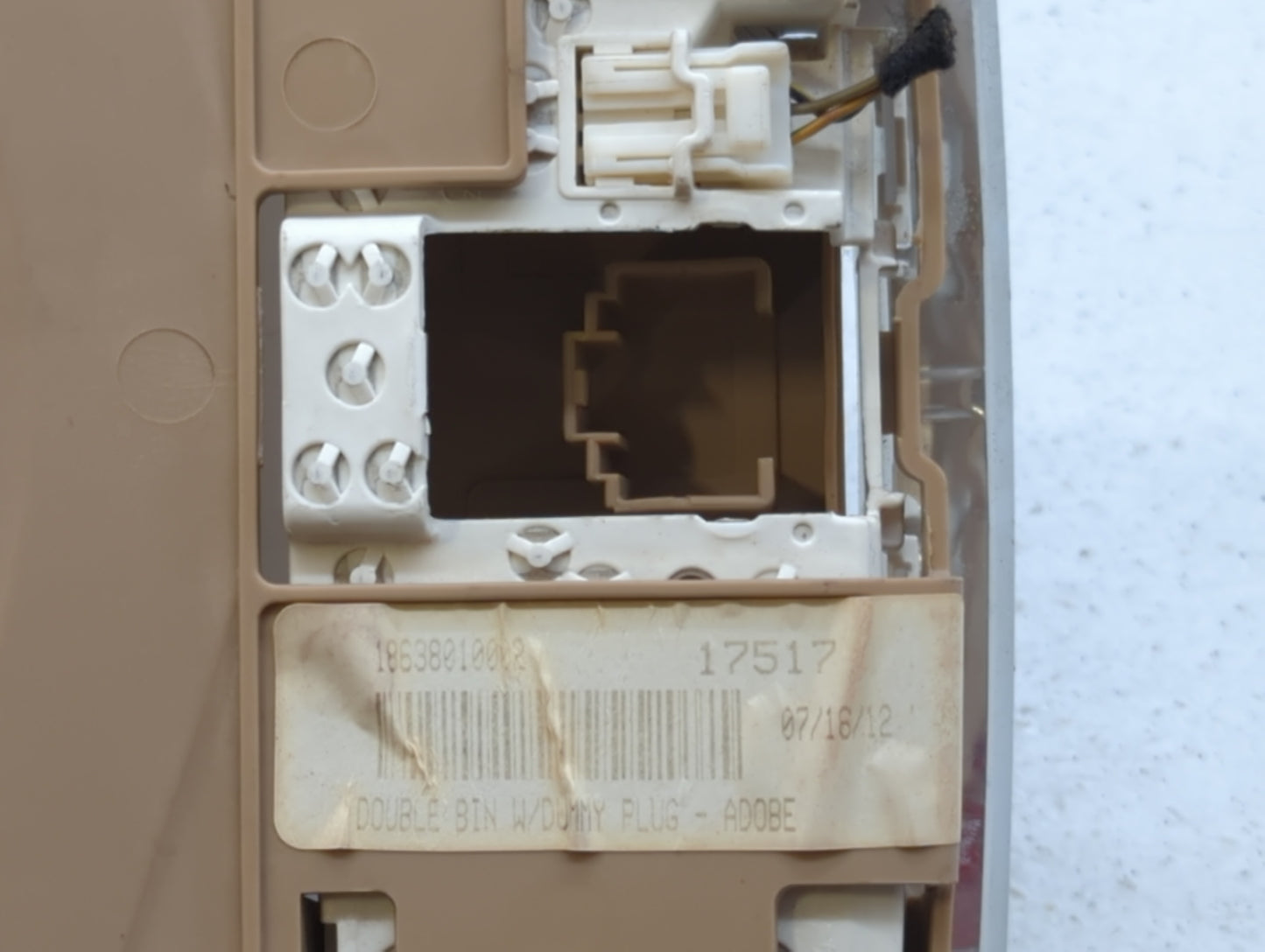 2009-2014 Ford F-150 Center Floor Console P/N:9L34-13D776-C Fits Fits 2009 2010 2011 2012 2013 2014 OEM Used Auto Parts - Oe