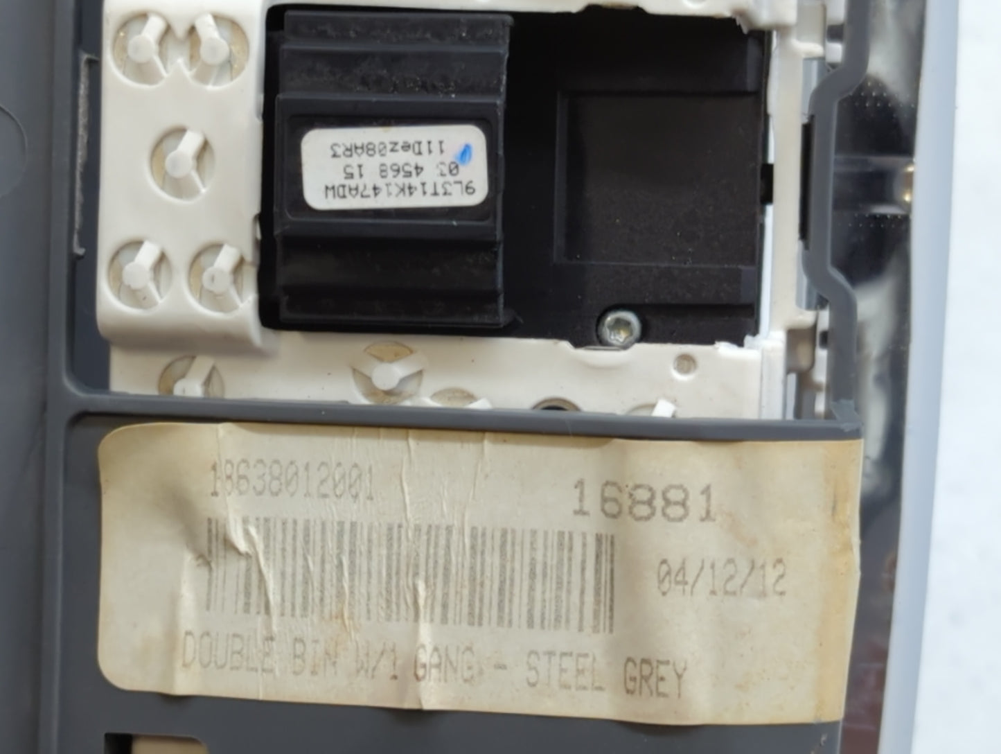 2009-2014 Ford F-150 Center Floor Console P/N:9L34-13D776-C Fits Fits 2009 2010 2011 2012 2013 2014 OEM Used Auto Parts - Oe