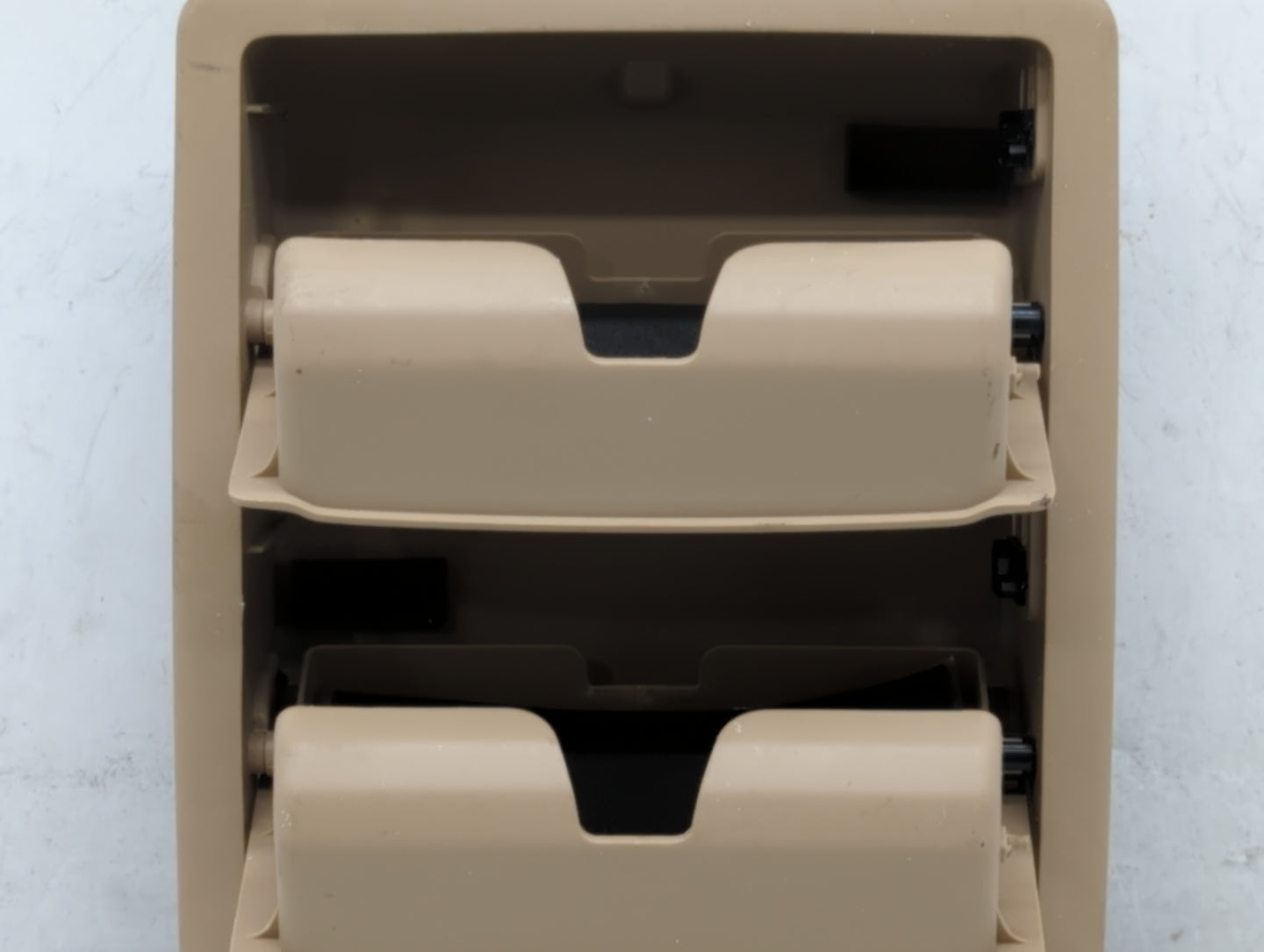 2009-2014 Ford F-150 Center Floor Console P/N:9L34-13D776-C Fits Fits 2009 2010 2011 2012 2013 2014 OEM Used Auto Parts - Oe