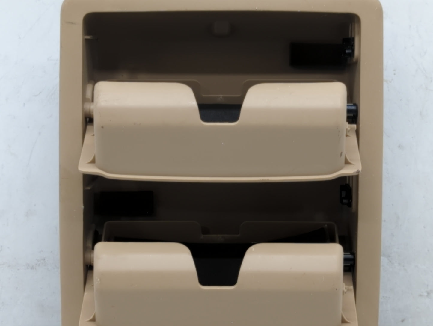 2009-2014 Ford F-150 Center Floor Console P/N:9L34-13D776-C Fits Fits 2009 2010 2011 2012 2013 2014 OEM Used Auto Parts - Oe