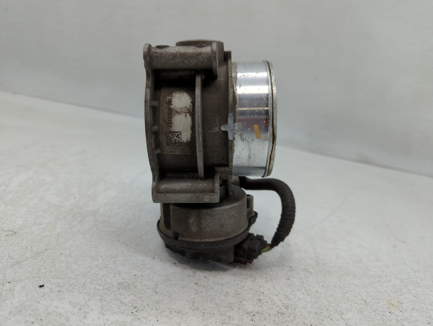 2011-2016 Ford F-150 Throttle Body P/N:B1229C-0820 2012 Fits Fits 2011 2012 2013 2014 2015 2016 2017 2018 2019 OEM Used Auto
