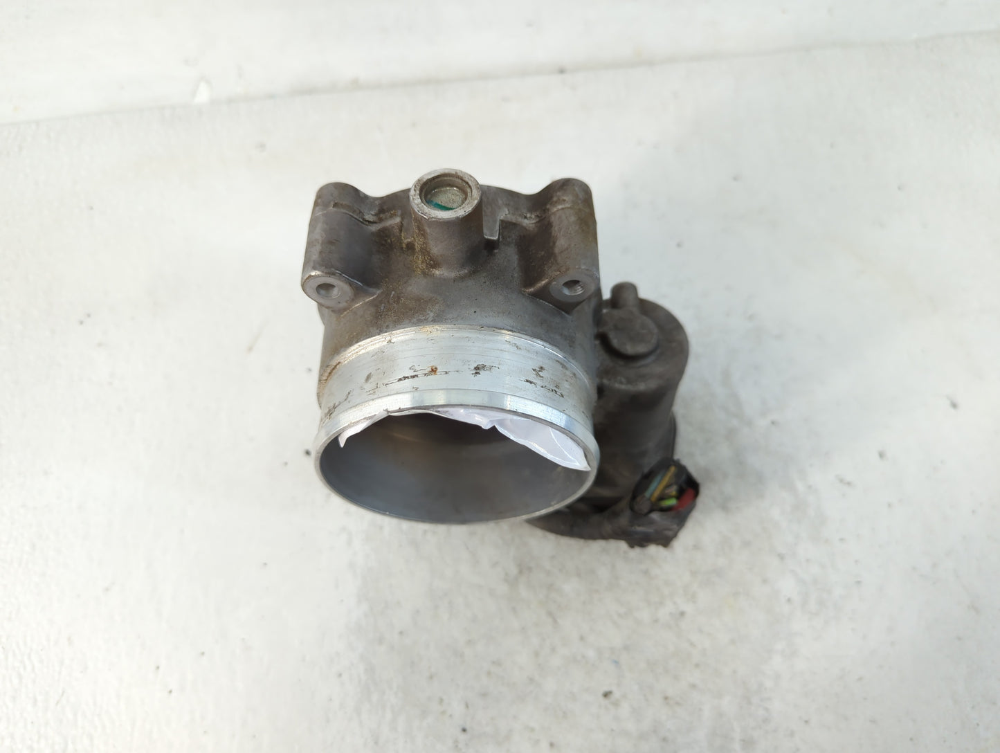 2011-2014 Ford F-150 Throttle Body P/N:000113748 Fits Fits 2011 2012 2013 2014 OEM Used Auto Parts - Oemusedautoparts1.com