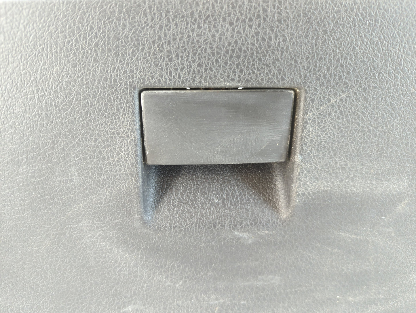 2012 Ford F-150 Passenger Glove Box Door Storage Compartment 935691 - Oemusedautoparts1.com