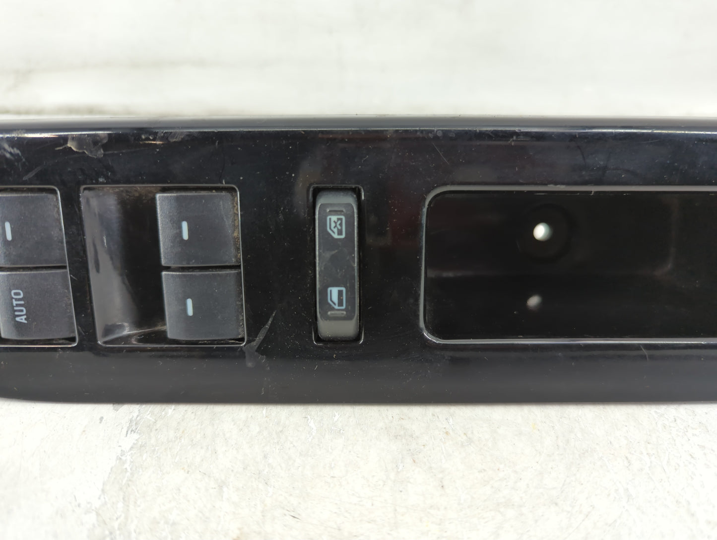 2008-2010 Ford F-250 Master Power Window Switch Replacement Driver Side Left P/N:8L8T-14540-ACW Fits OEM Used Auto Parts - O