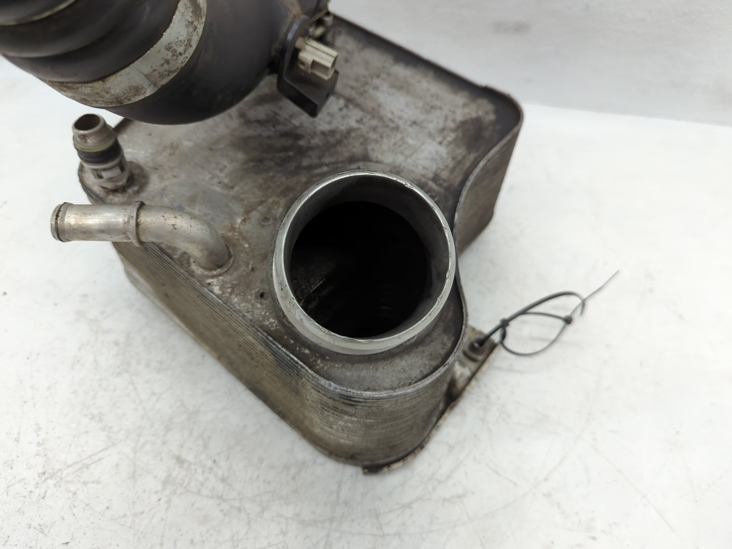 2012 Ford F-350 Super Duty Intercooler Pipe Tube Duct - Oemusedautoparts1.com
