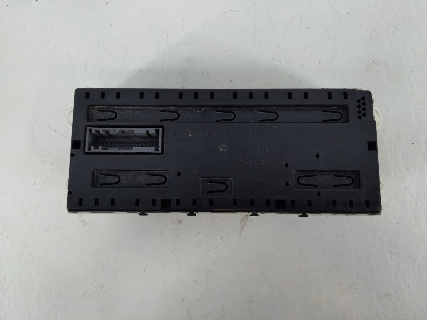 2012 Ford F-350 Super Duty Climate Control Module Temperature AC/Heater Replacement P/N:18549 18C612 Fits OEM Used Auto Part
