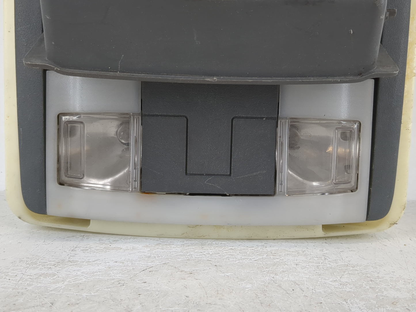 2012 Ford F-350 Super Duty Rear Cargo Cover Storage Retractable Shade - Oemusedautoparts1.com