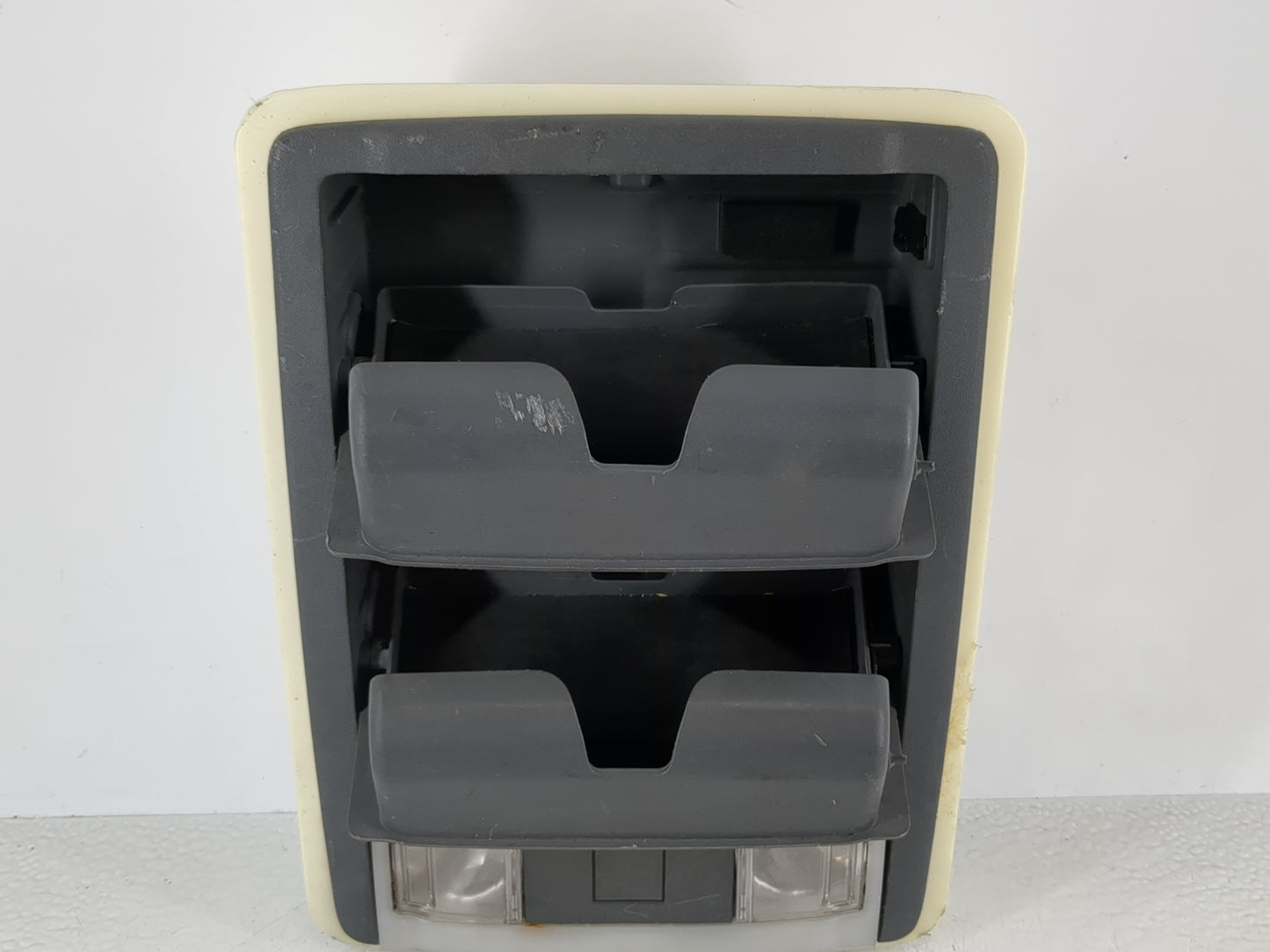 2012 Ford F-350 Super Duty Rear Cargo Cover Storage Retractable Shade - Oemusedautoparts1.com