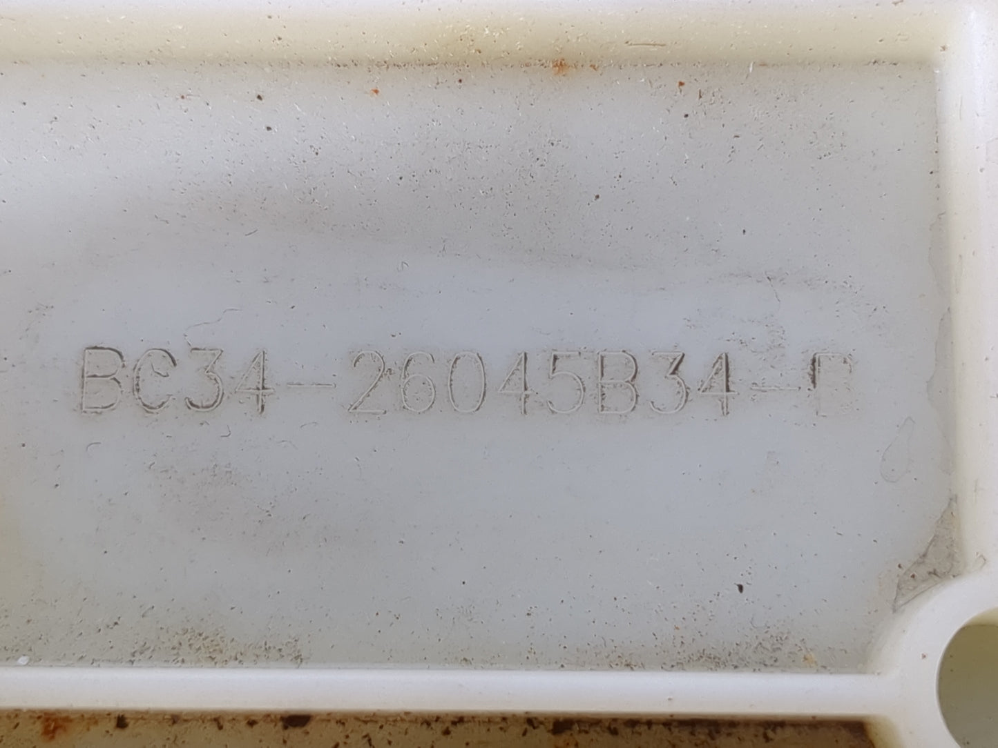 2012 Ford F-350 Super Duty Rear Cargo Cover Storage Retractable Shade - Oemusedautoparts1.com