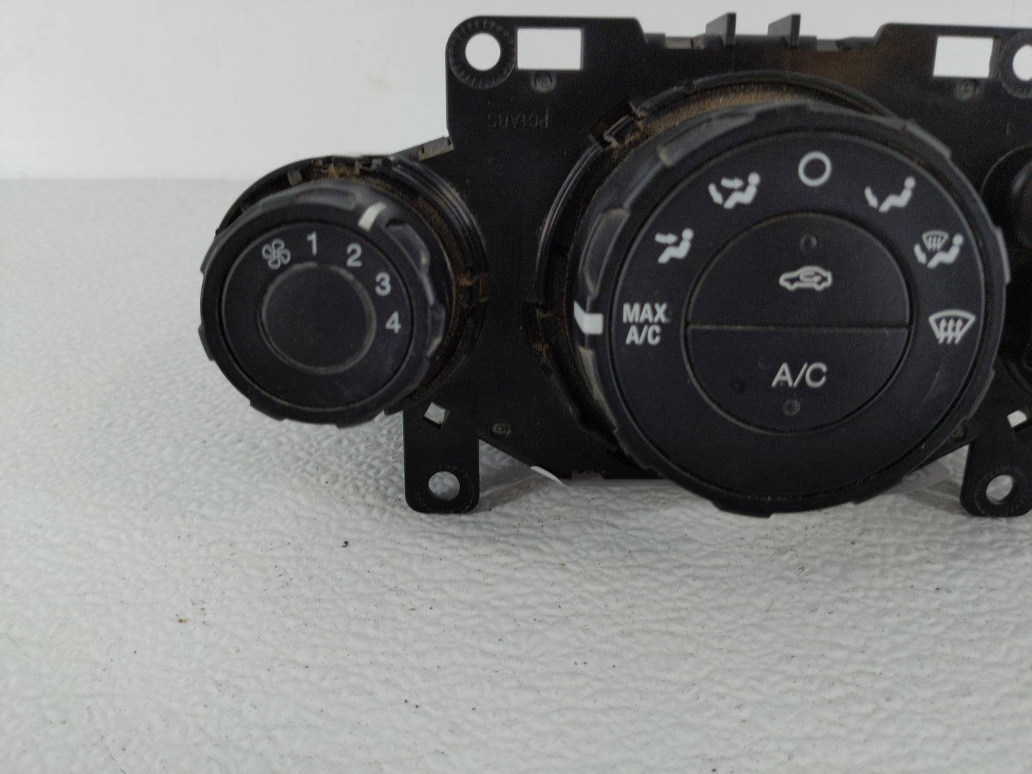 2012 Ford Fiesta Climate Control Module Temperature AC/Heater Replacement P/N:AE83 19980 AF Fits OEM Used Auto Parts - Oemus