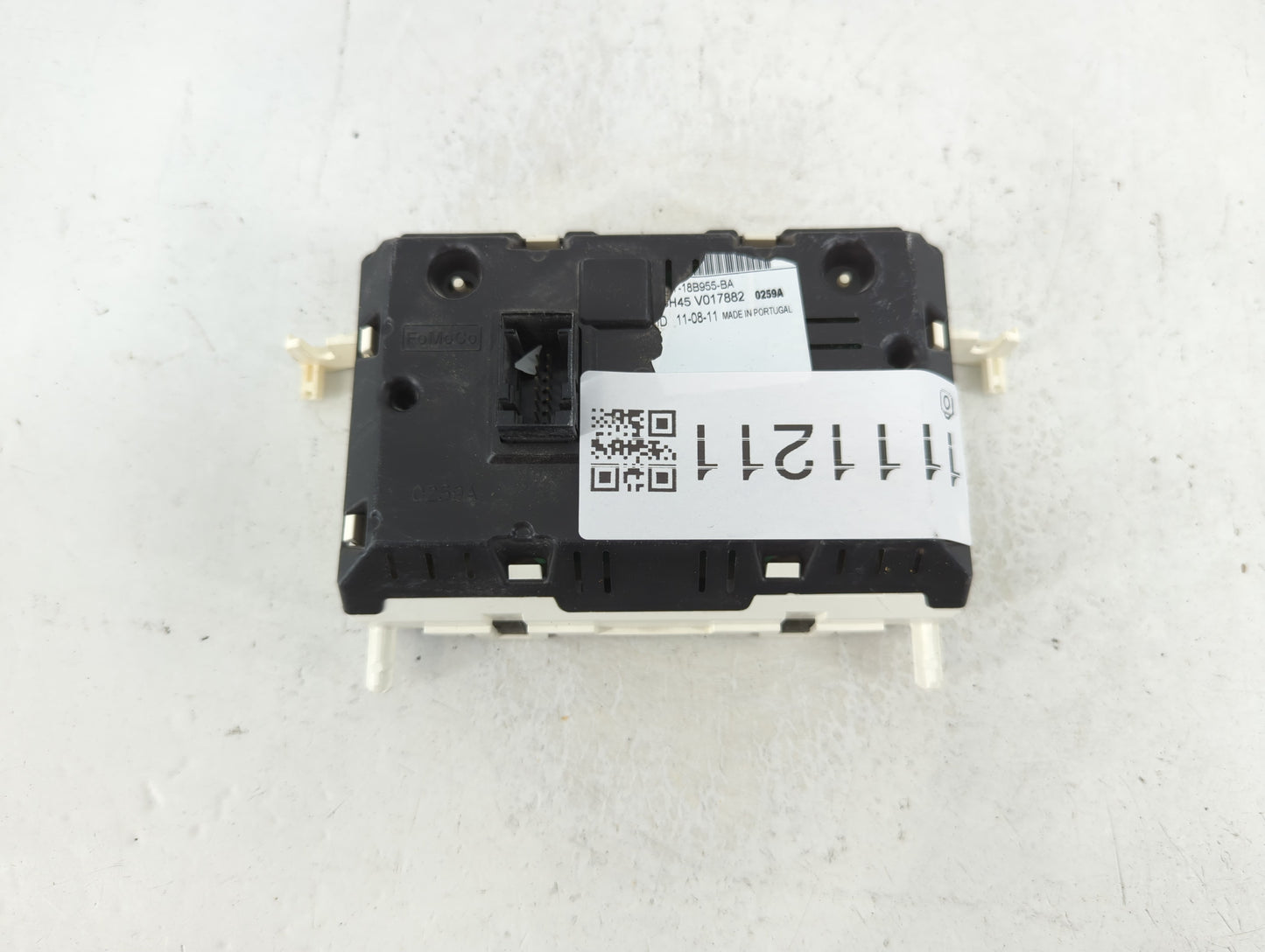 2012 Ford Fiesta Radio AM FM Cd Player Receiver Replacement P/N:CE8T-18B955-BA Fits OEM Used Auto Parts - Oemusedautoparts1.