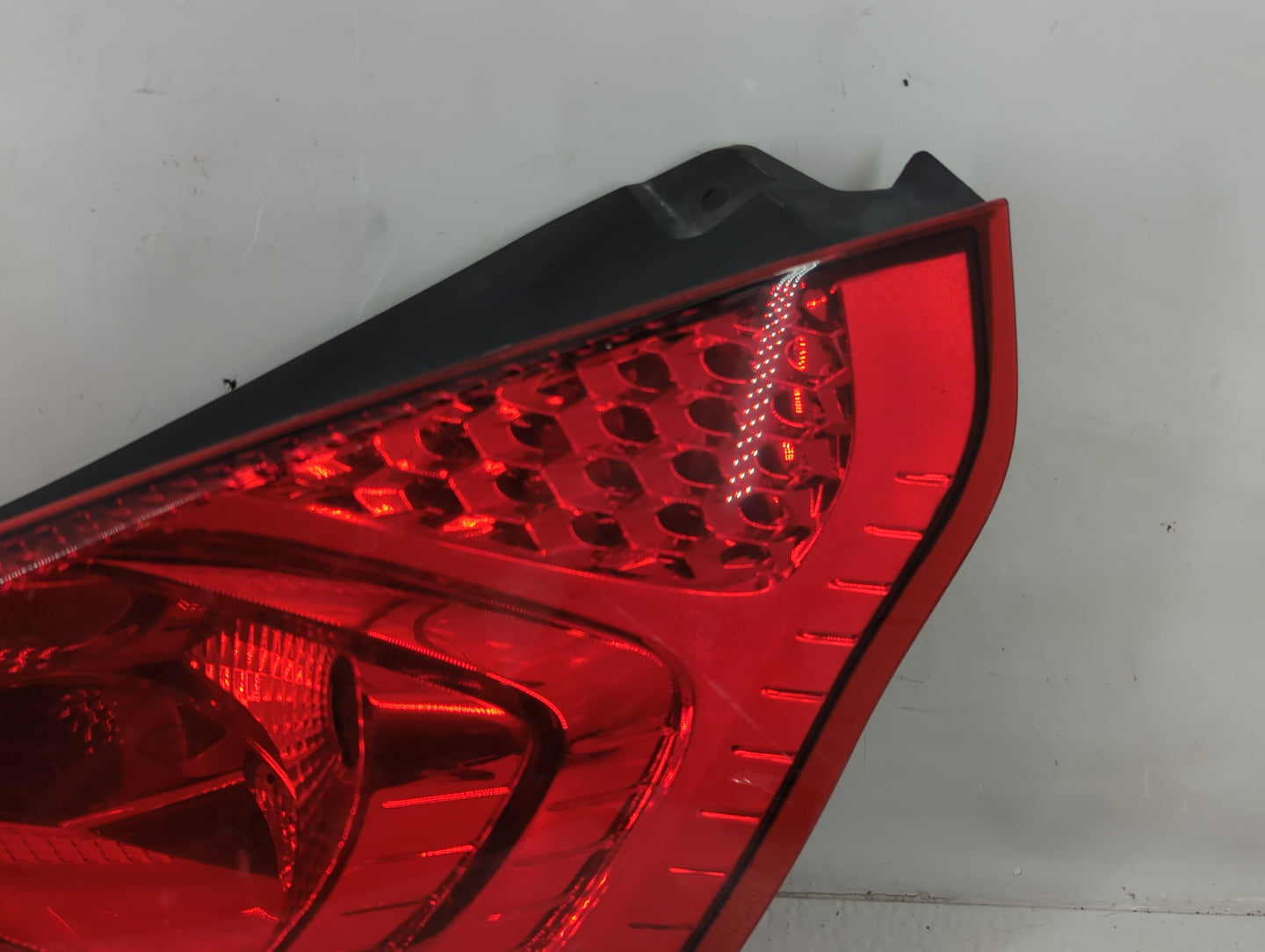 2011-2013 Ford Fiesta Tail Light Assembly Passenger Right OEM P/N:AE83-13B504-BG Fits Fits 2011 2012 2013 OEM Used Auto Part