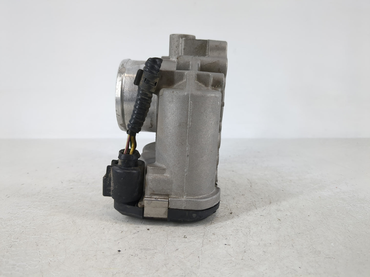 2011-2014 Ford Fiesta Throttle Body P/N:7S7G-9F991-B7A Fits Fits 2011 2012 2013 2014 OEM Used Auto Parts - Oemusedautoparts1