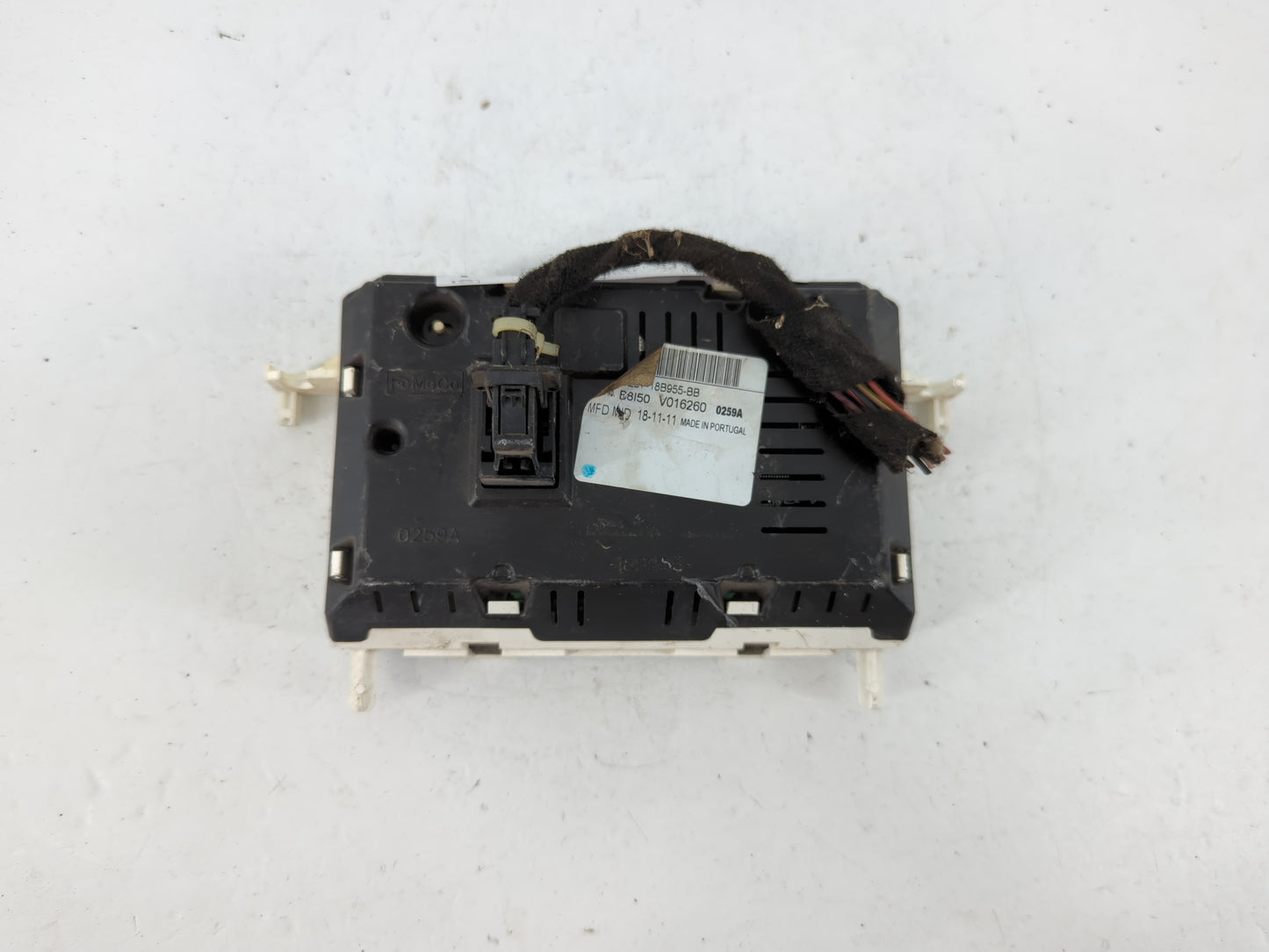 2012 Ford Fiesta Radio AM FM Cd Player Receiver Replacement P/N:CE8T-18B955-BB Fits OEM Used Auto Parts - Oemusedautoparts1.