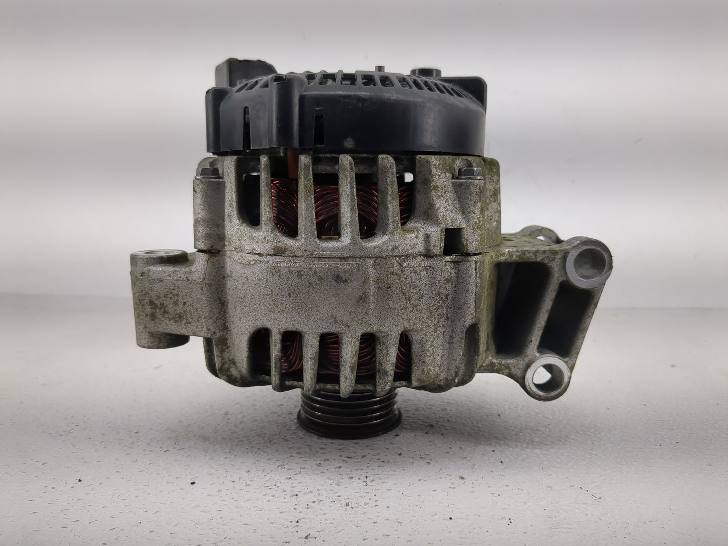 2011-2019 Ford Fiesta Alternator Replacement Generator Charging Assembly Engine OEM P/N:2608513 C TG12C098 Fits OEM Used Aut