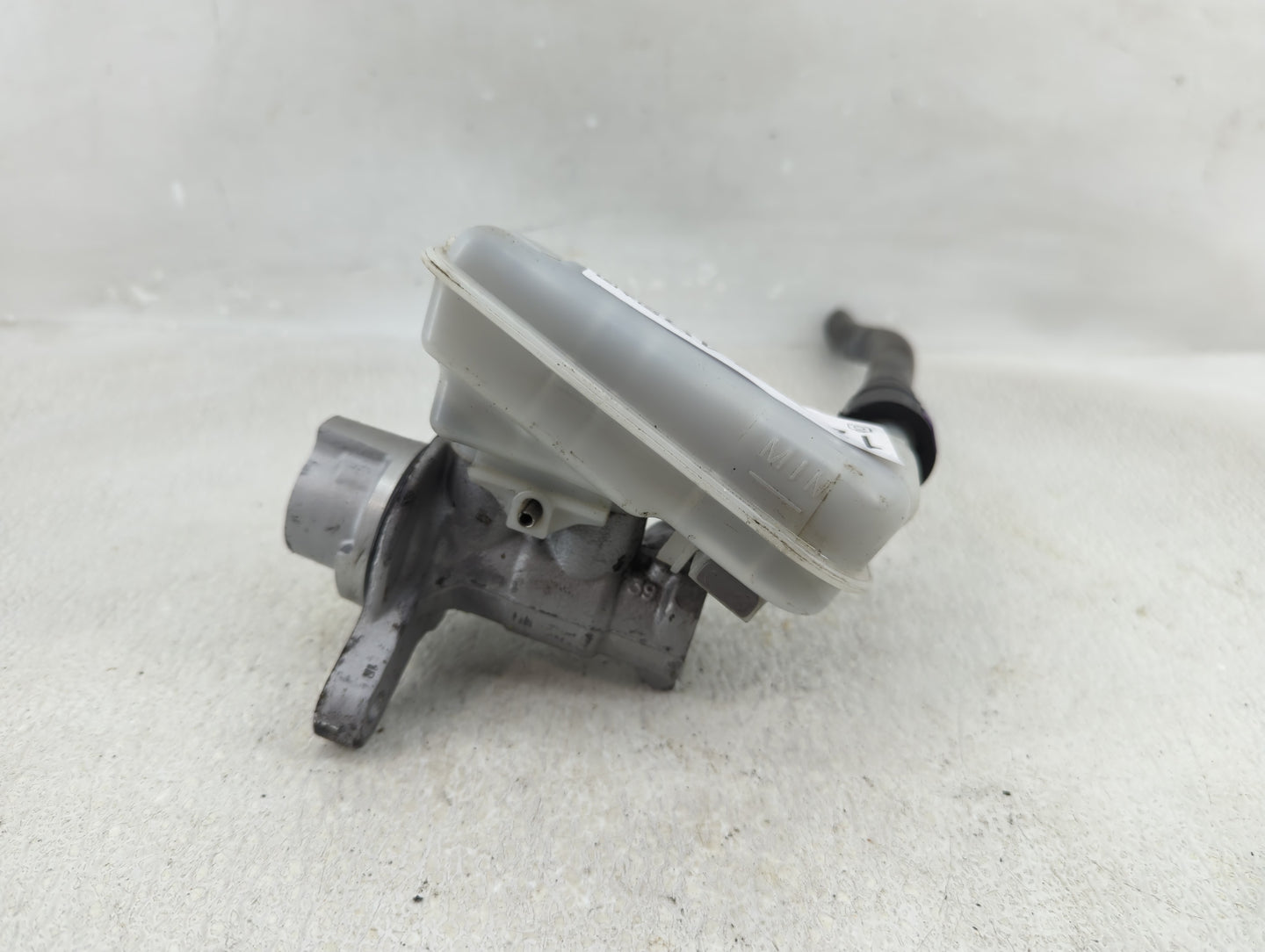 2011-2019 Ford Fiesta Brake Master Cylinder - Oemusedautoparts1.com
