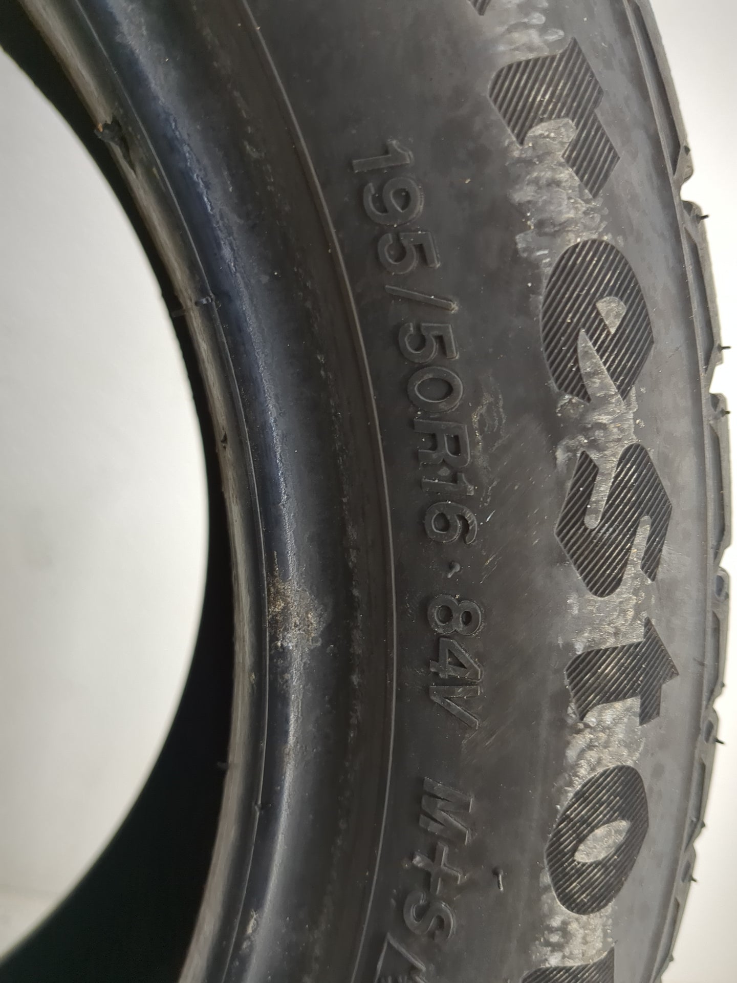 Used Tire 195/50R16 FIRESTONE WEATHERGRIP 84V - Tread Depth 8/32 - Oemusedautoparts1.com