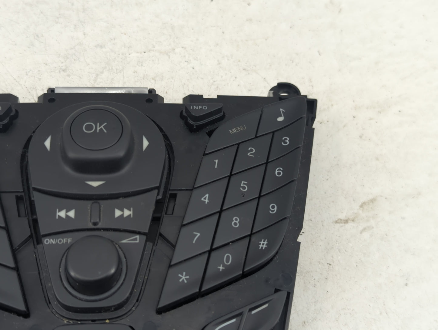 2011-2013 Ford Fiesta Radio Control Panel - Oemusedautoparts1.com