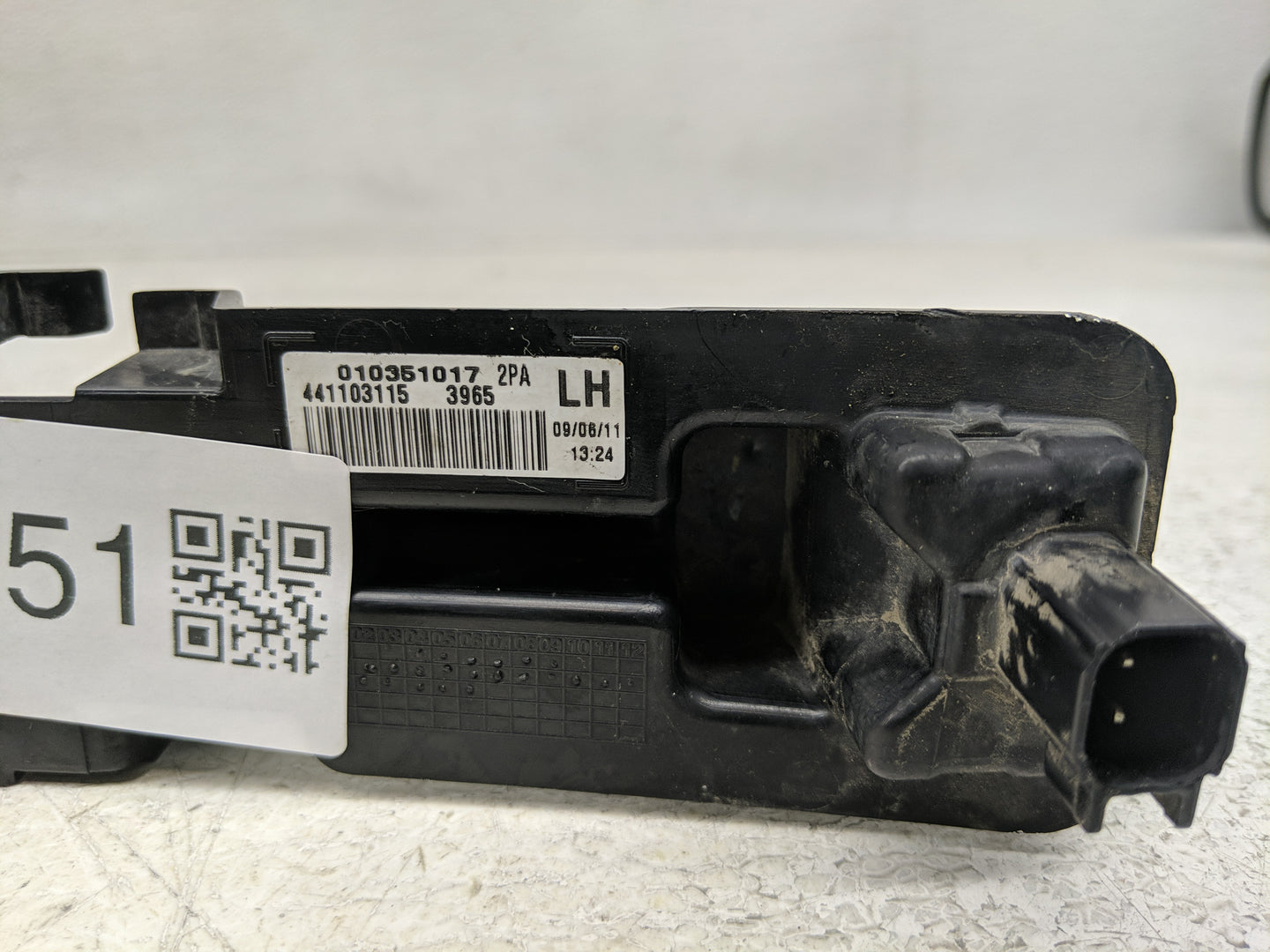 2011-2013 Ford Fiesta Driver Left Oem Front Light Lamp - Oemusedautoparts1.com