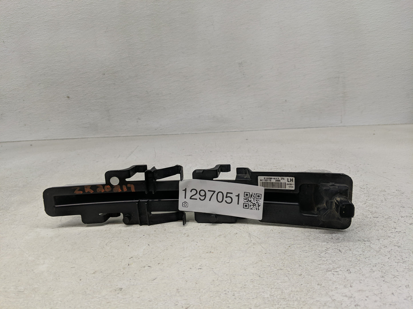 2011-2013 Ford Fiesta Driver Left Oem Front Light Lamp - Oemusedautoparts1.com