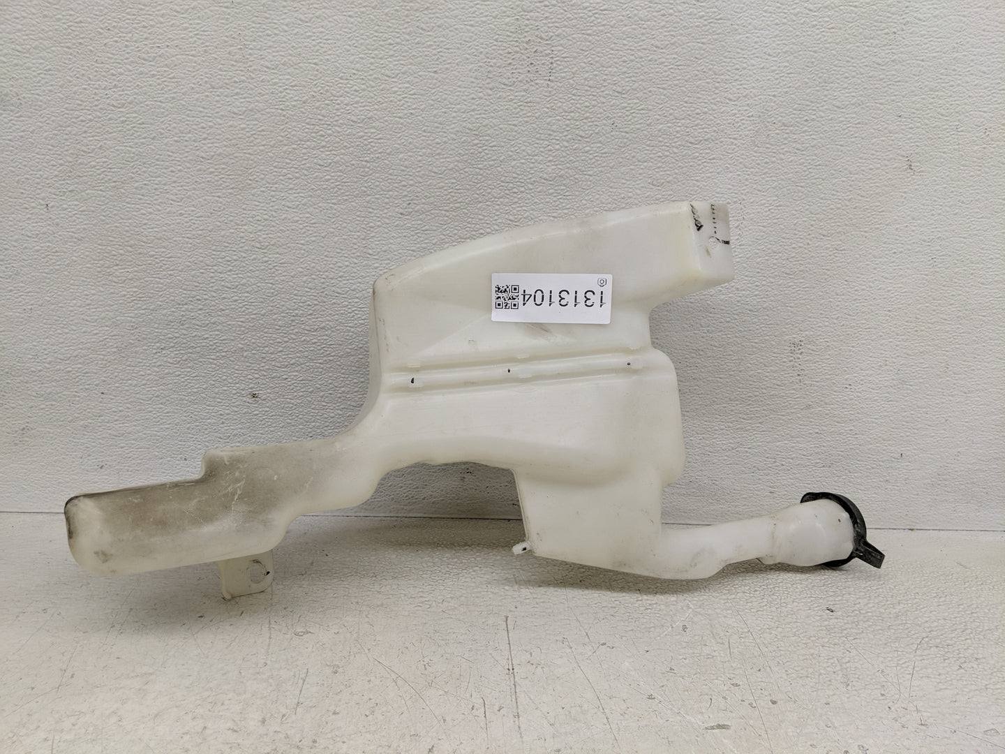 2011-2019 Ford Fiesta Windshield Washer Fluid Reservoir Bottle Oem - Oemusedautoparts1.com