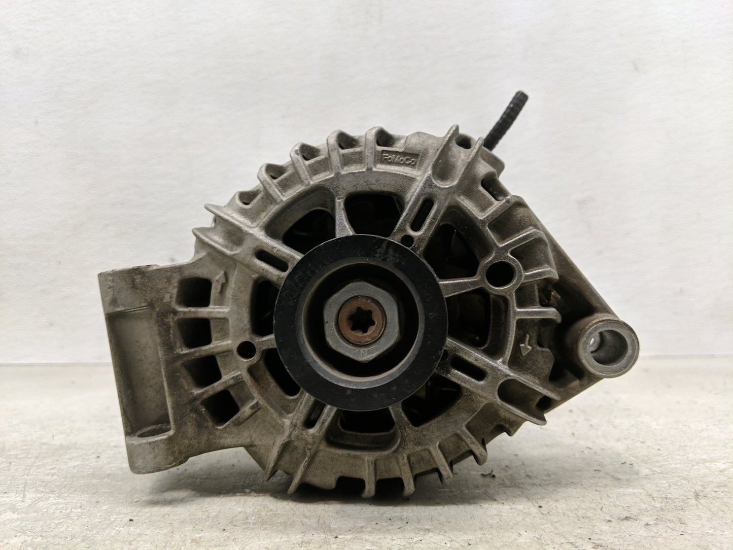 2011-2019 Ford Fiesta Alternator Replacement Generator Charging Assembly Engine OEM P/N:AEST-10300-AA 2608513 C Fits OEM Use