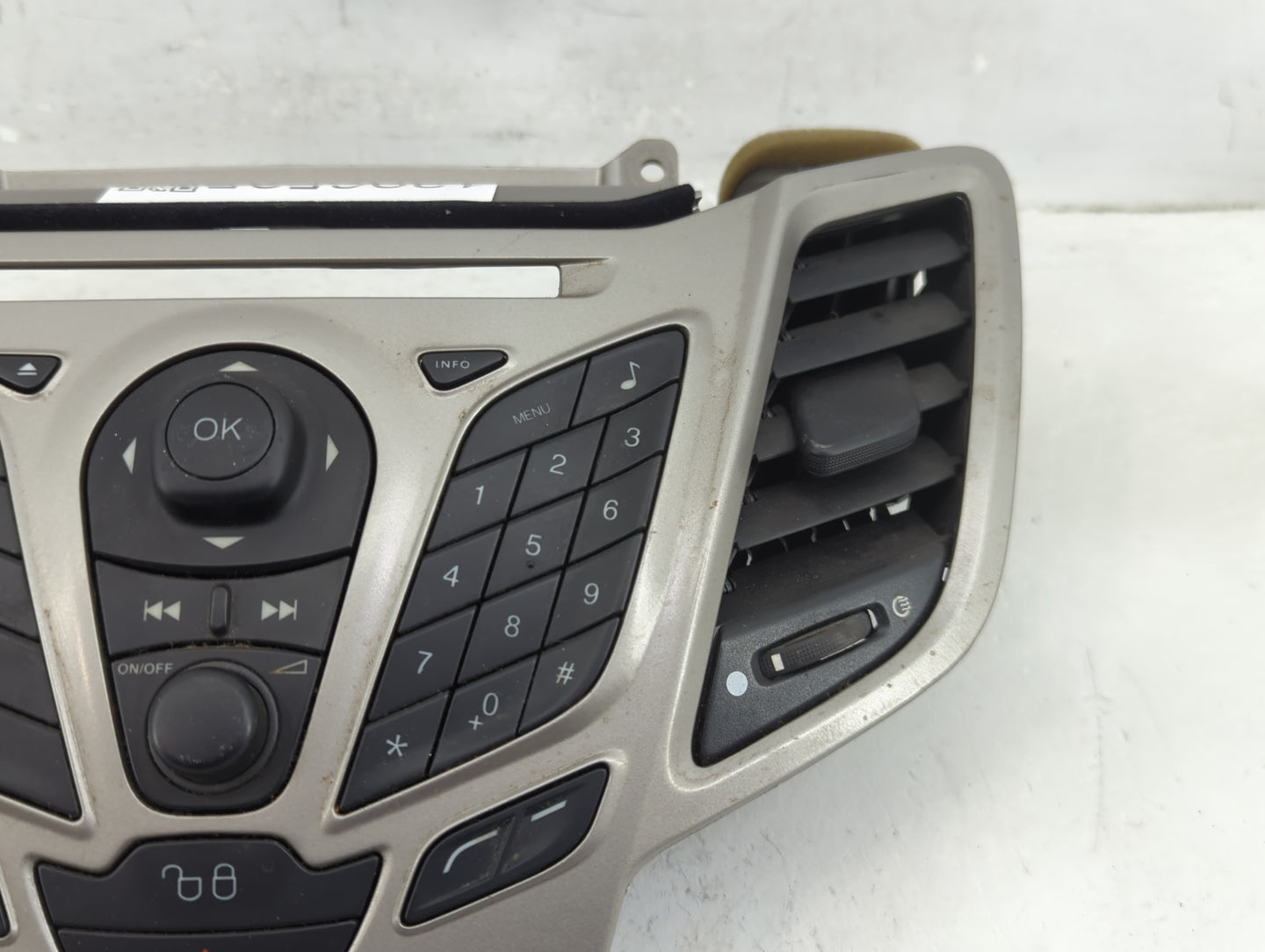 2011-2013 Ford Fiesta Radio AM FM Cd Player Receiver Replacement P/N:AE8T18K811BA Fits Fits 2011 2012 2013 OEM Used Auto Par