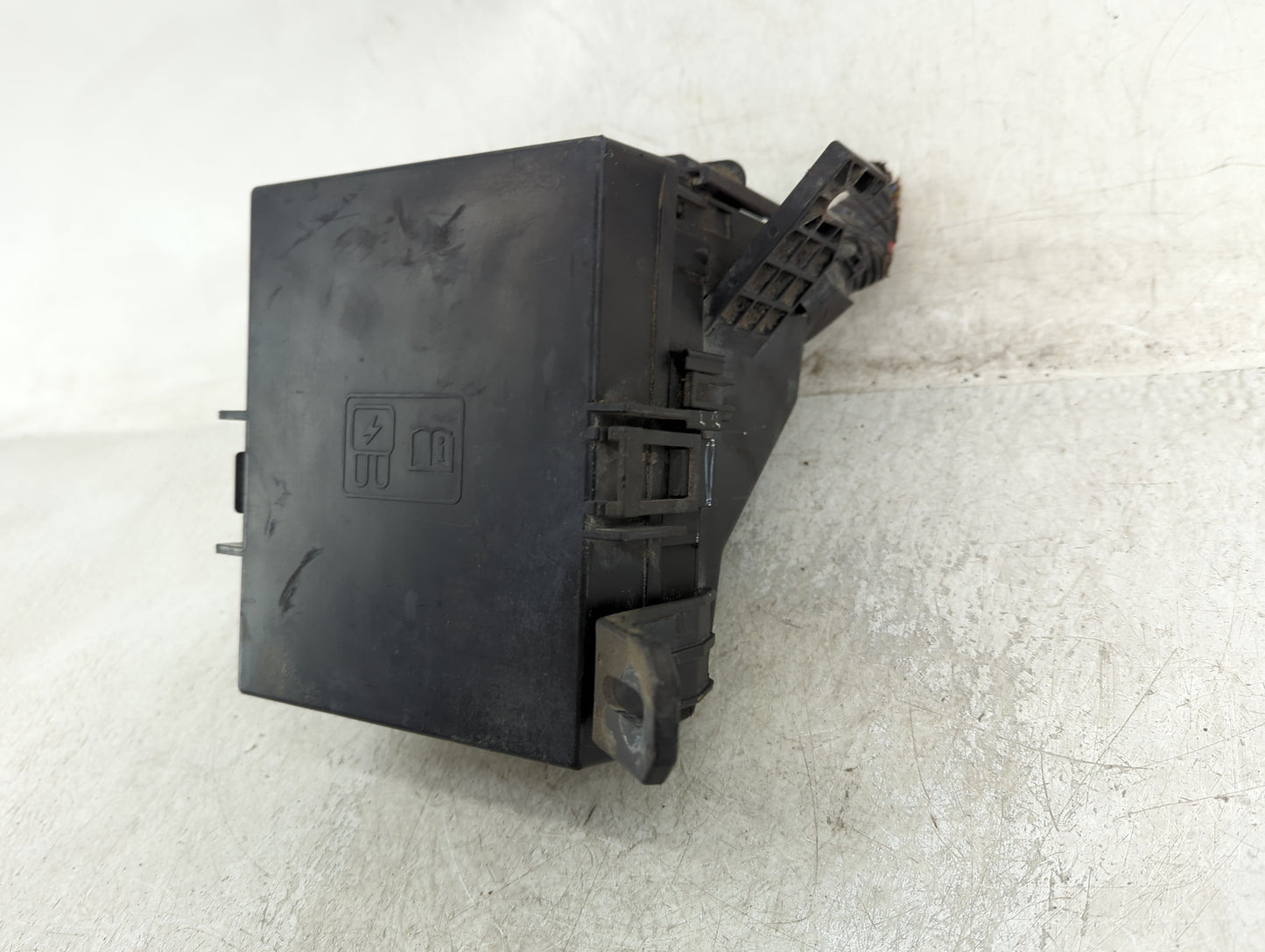 2011-2013 Ford Fiesta Fusebox Fuse Box Panel Relay Module Fits Fits 2011 2012 2013 OEM Used Auto Parts - Oemusedautoparts1.c