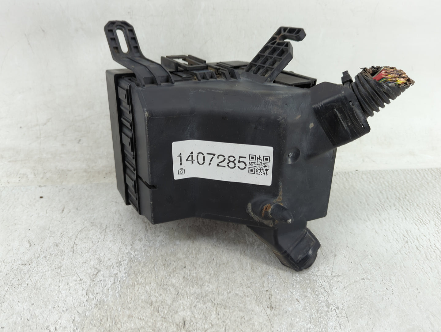 2011-2013 Ford Fiesta Fusebox Fuse Box Panel Relay Module Fits Fits 2011 2012 2013 OEM Used Auto Parts - Oemusedautoparts1.c
