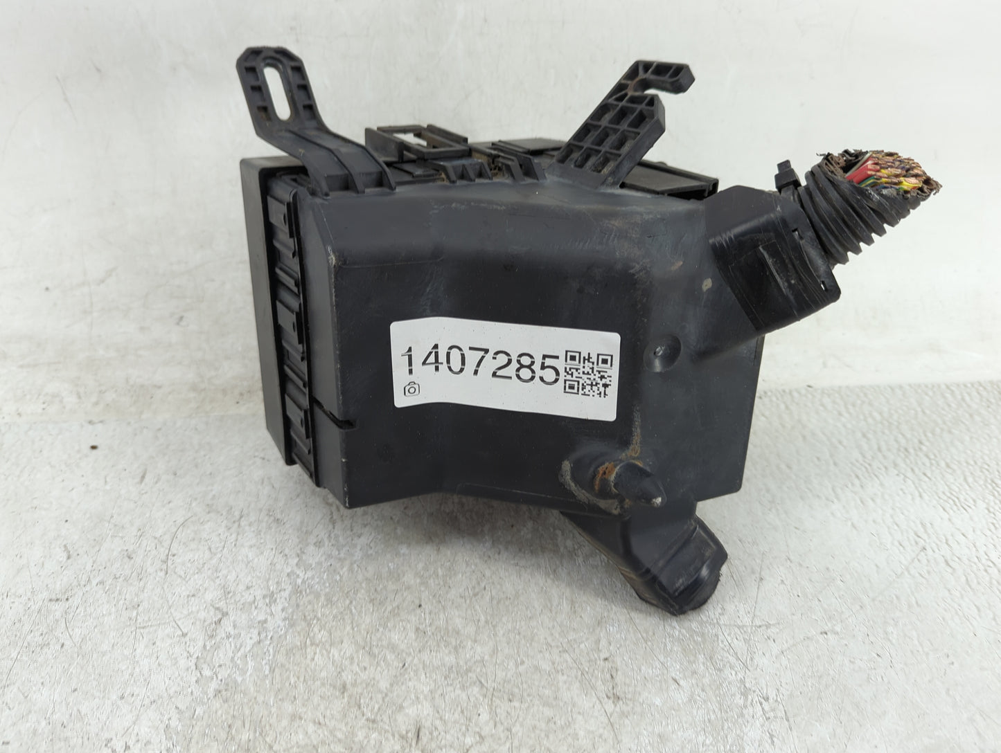 2011-2013 Ford Fiesta Fusebox Fuse Box Panel Relay Module Fits Fits 2011 2012 2013 OEM Used Auto Parts - Oemusedautoparts1.c