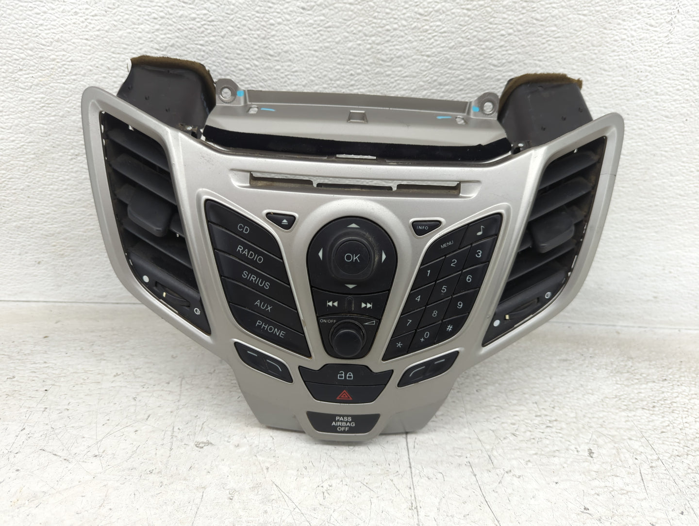 2011-2013 Ford Fiesta Radio Control Panel - Oemusedautoparts1.com