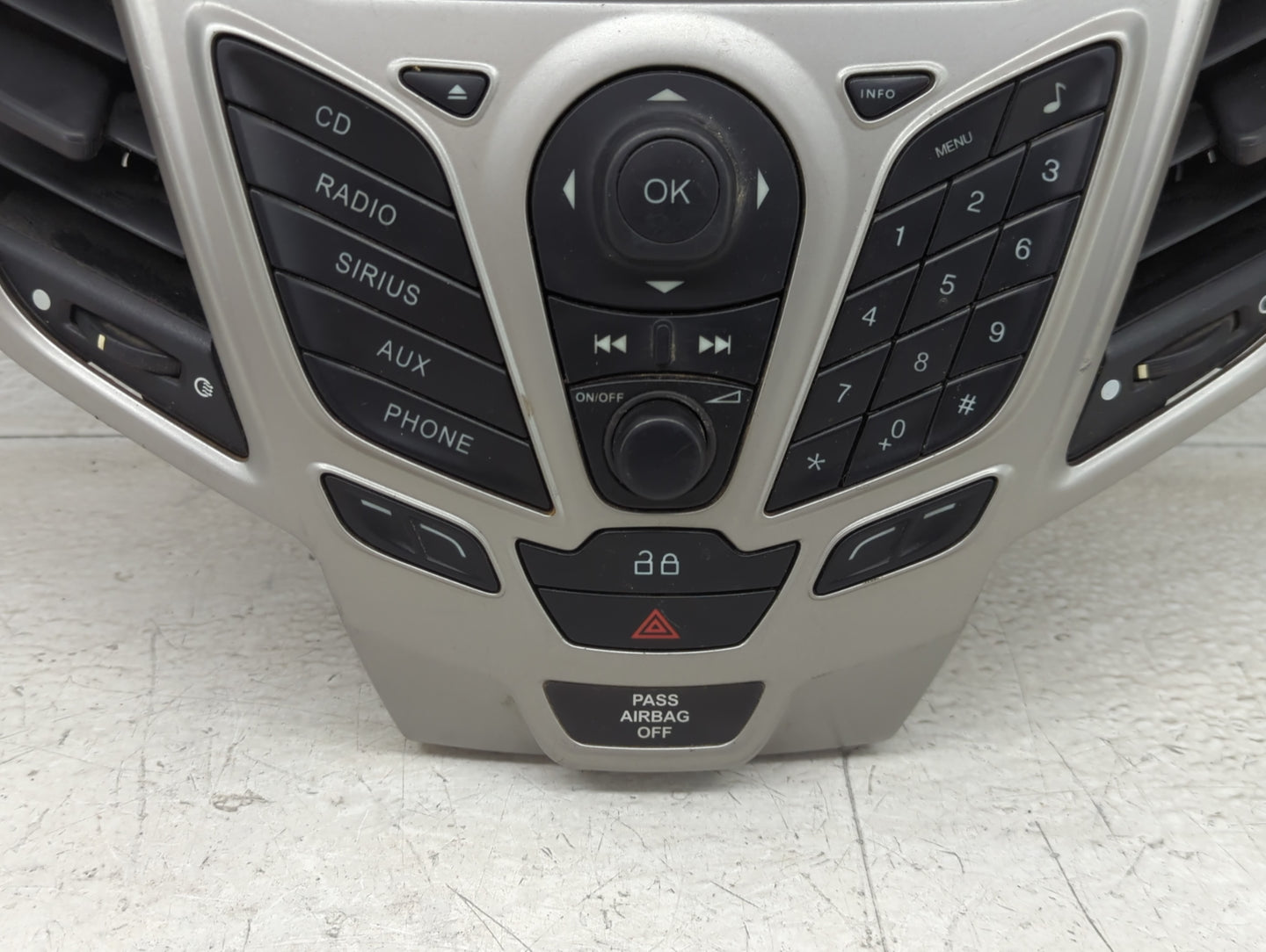 2011-2013 Ford Fiesta Radio Control Panel - Oemusedautoparts1.com