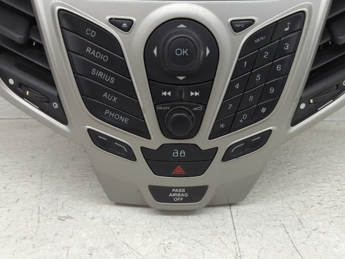 2011-2013 Ford Fiesta Radio Control Panel - Oemusedautoparts1.com