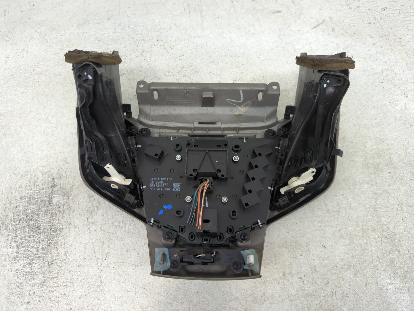 2011-2013 Ford Fiesta Radio Control Panel - Oemusedautoparts1.com