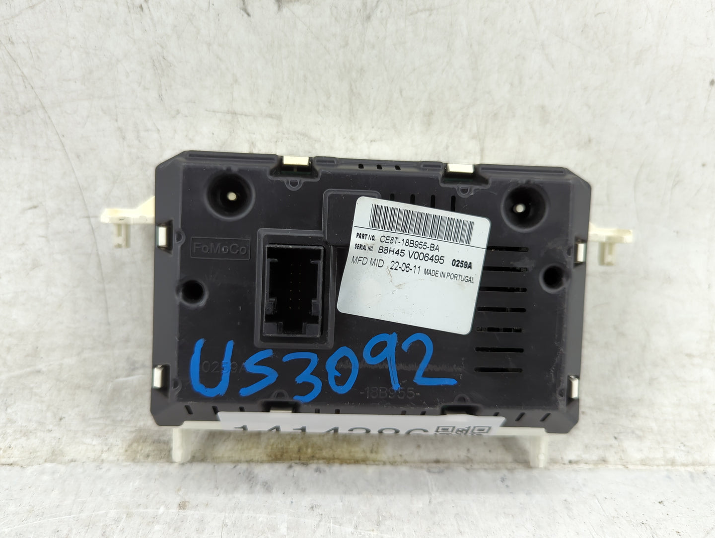 2012 Ford Fiesta Radio AM FM Cd Player Receiver Replacement P/N:CE8T-18B955-BA CE8T-18B955-BB Fits OEM Used Auto Parts - Oem